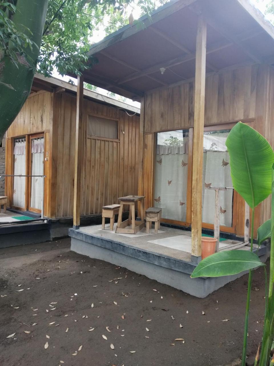 Beach Box Bungalow Gili Trawangan Exterior photo