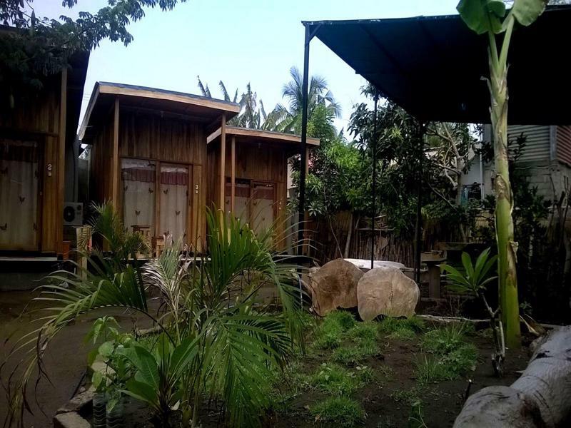 Beach Box Bungalow Gili Trawangan Exterior photo